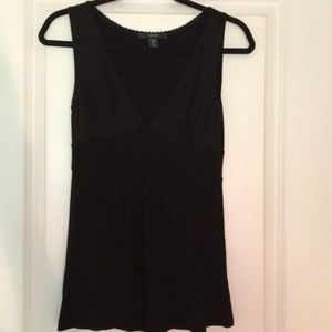 Tahari black v neck tank